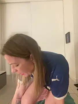 Lyannabuena69: онлайн-секс-чат