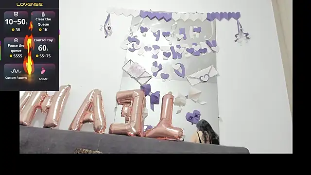 esmeraldamfc 라이브 XXX 채팅