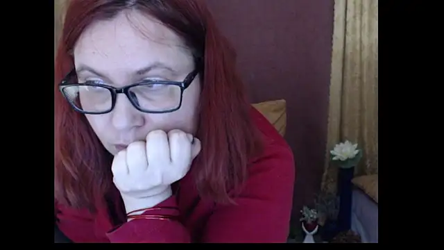 دردشة PlayfullMature الجنسية المباشرة