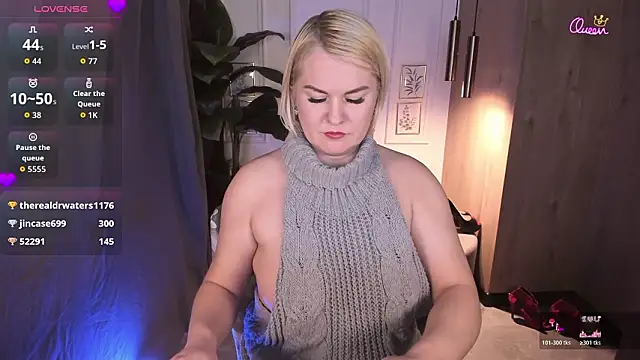 Chatroom XXX en direct de YolandaKiss