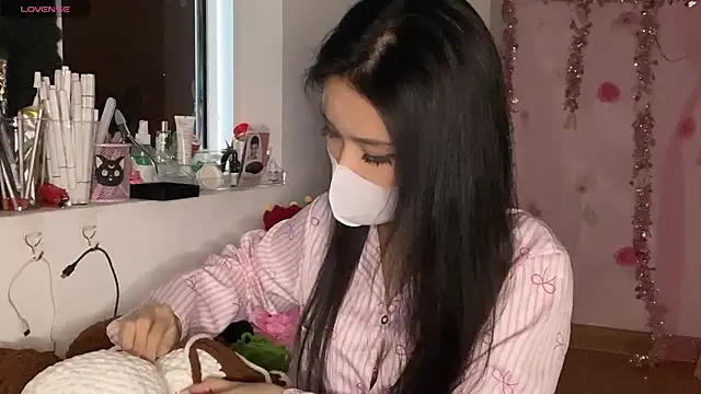 Chat XXX en directo de Tieu-May