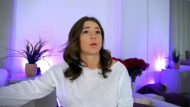 BabbyAisha 라이브 XXX 채팅