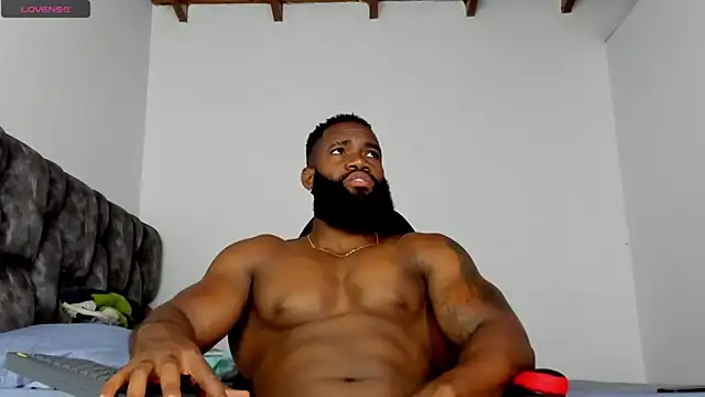 Chat +18 de james_musclebbc ao vivo