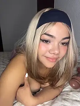 Dakota-Lona: онлайн-секс-чат