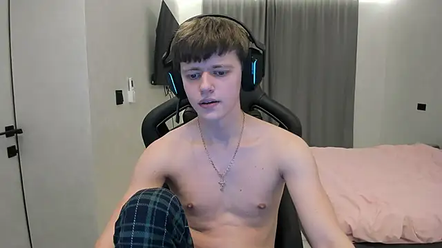 Chat +18 de bonekoambalabu ao vivo