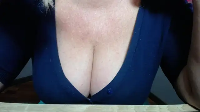 Živý XXX chat BlondyLeeBest