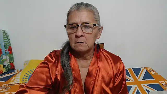 Živý XXX chat candy_mature_