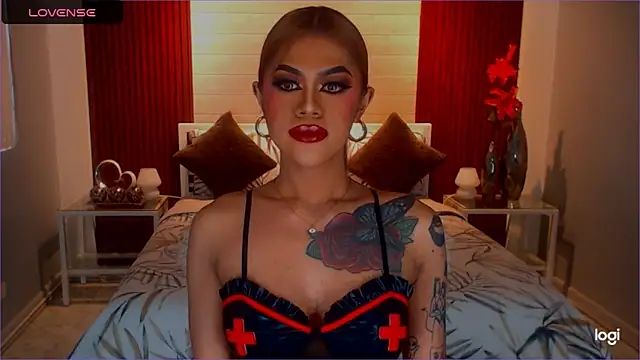 Pertunjukan Kamera Web StellaStrong30