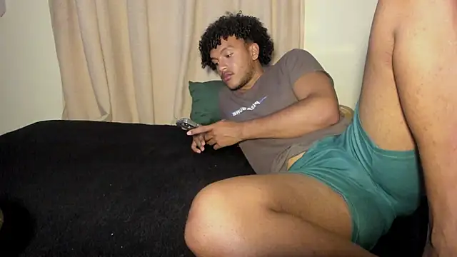 Czat XXX na żywo – DanteAndKyle