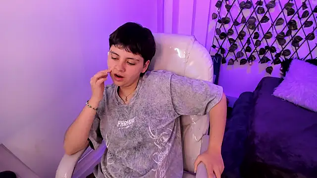 Chat +18 de Nathaly_ds ao vivo