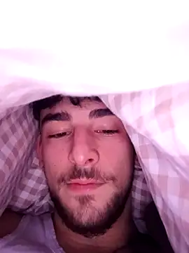 Czat XXX na żywo – Yasinyasin7