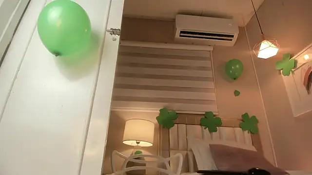 Chat +18 de electra_a ao vivo