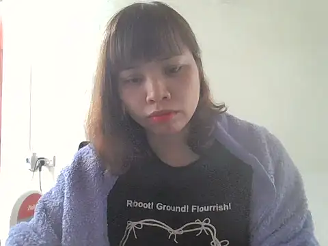 Angela-Eira: онлайн-секс-чат