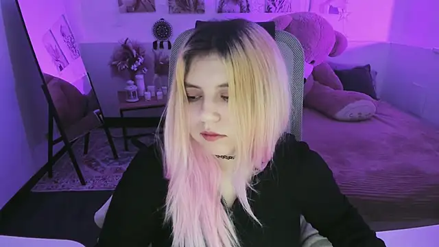 DiaAngell Adlı Modelin Canlı XXX Sohbeti