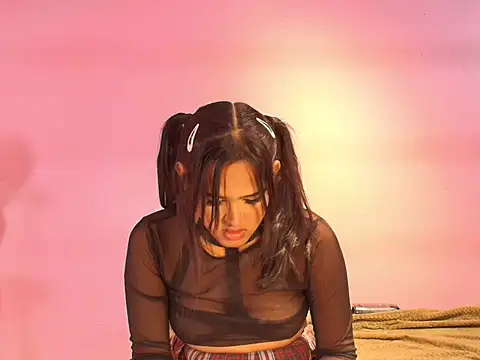 Sheryy_Will Adlı Modelin Canlı XXX Sohbeti