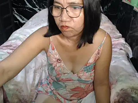 Show de ASIANDOLLY4U69 na webcam