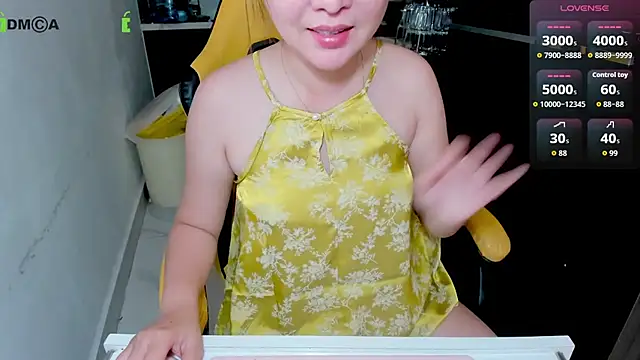 Clumsy_Girl Adlı Modelin Canlı XXX Sohbeti