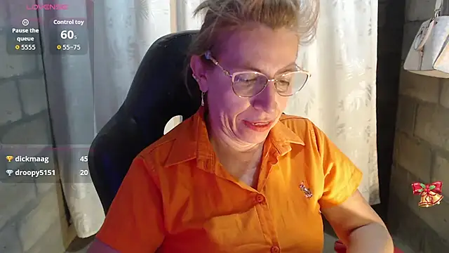 Chayla_Ruiz 现场XXX聊天