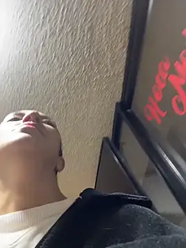 SALOME_KORLAND: απευθείας συνομιλία ΧΧΧ