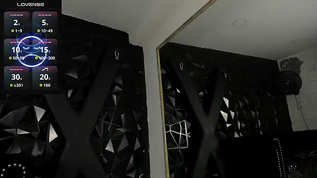 LiamDeep Adlı Modelin Canlı XXX Sohbeti