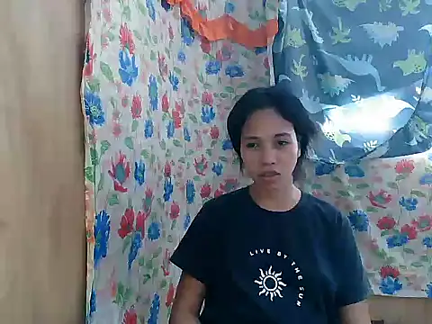 XXX chat uživo modela PinaySkinnyGirl