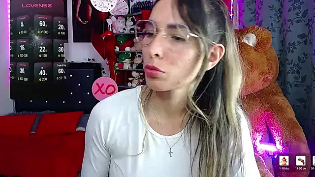 Niky_777: онлайн-секс-чат