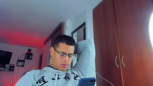 _John_Boy_: онлайн-секс-чат