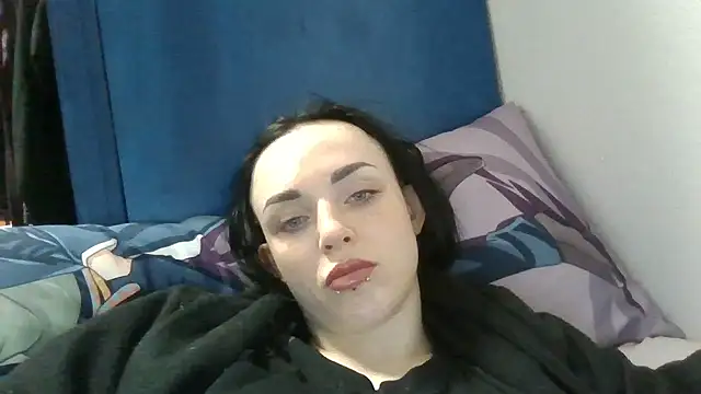 Trinsy_Love Chat XXX live