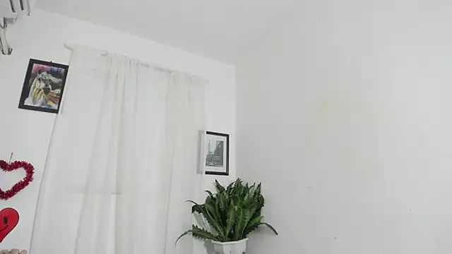 Онлайн чат XXX Laura_and_Kevin