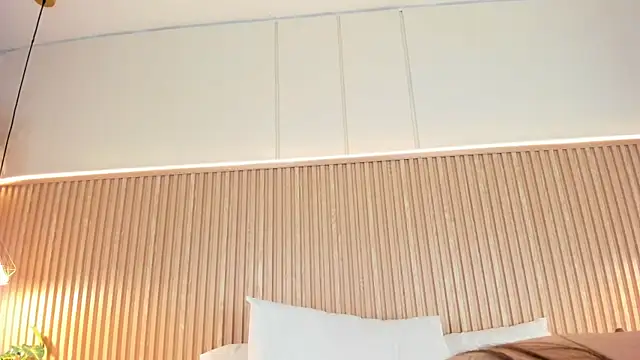 NahimiThompson's Live XXX Chat