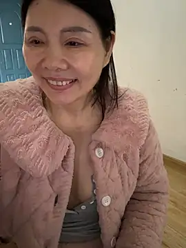 xiiuuff18 现场XXX聊天