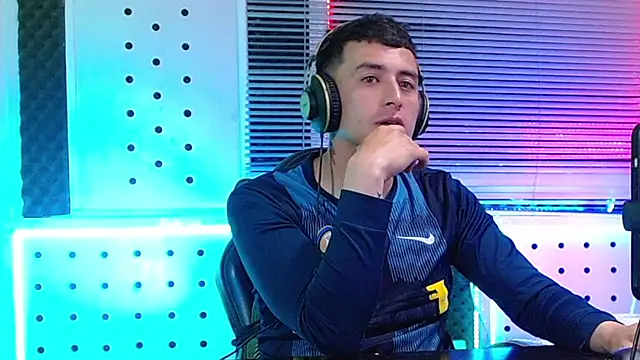 Godofcumxxx Adlı Modelin Canlı XXX Sohbeti