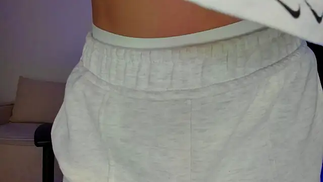 DeferentUproar Live XXX Chat