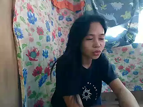 Chatroom XXX en direct de PinaySkinnyGirl