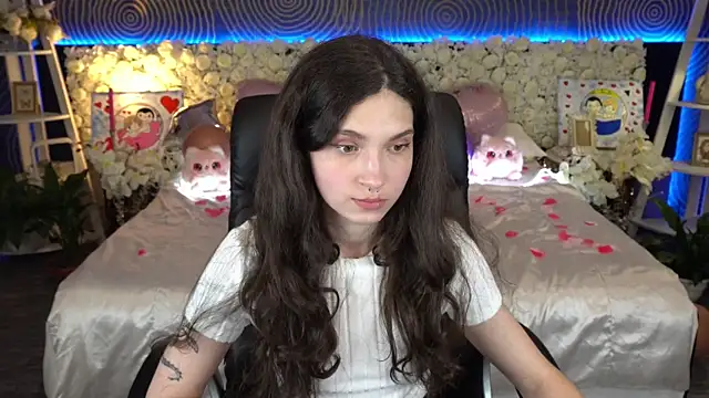 Chat +18 de BabyFlowerr ao vivo