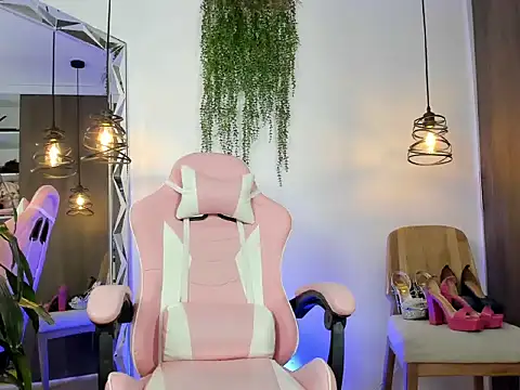 Vi0letha Show Webcam