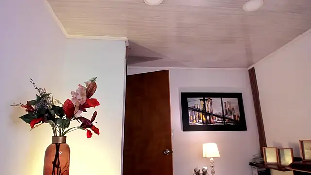 ValentinaNoir live XXX chat