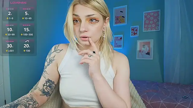 AvaSun live XXX chat