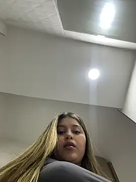 lunablossom_'s Webcam Show