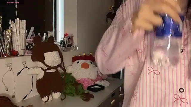 Tieu-May Live XXX-chat