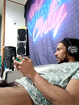 Mikaaa97 Pertunjukan Webcam