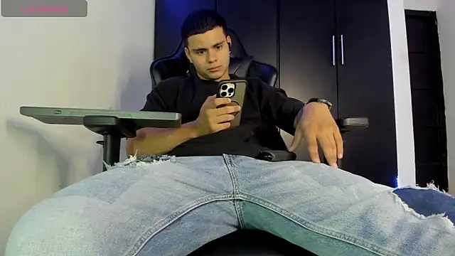 Liam_Mateo Chat XXX live