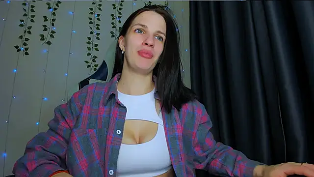 KarlaSim live XXX chat