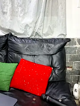 Cataleya_ja élő XXX-chatje