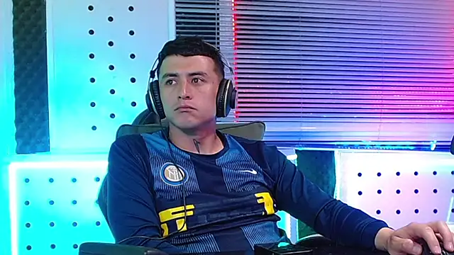 แชท XXX สดของ Godofcumxxx