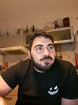 bear_skinny élő XXX-chatje