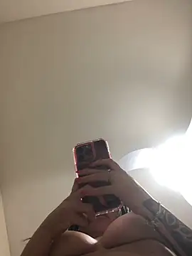 Andreininha 即時 XXX 聊天