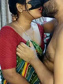 sexy_11449: διαδικτυακό σόου στην κάμερα