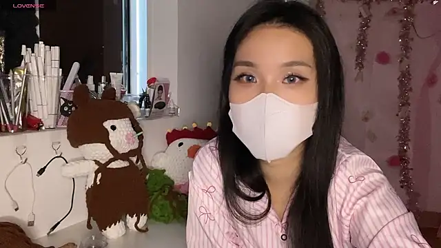 Tieu-May:  απευθείας συνομιλία ΧΧΧ