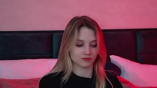 StacyEvances Adlı Modelin Canlı XXX Sohbeti